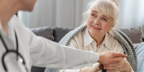 Yaşlı Bakımı Sektörü Hızla Büyüyor: Türkiye ‘Gümüş Ekonomiyi’ Nasıl Fırsata Dönüştürebilir?