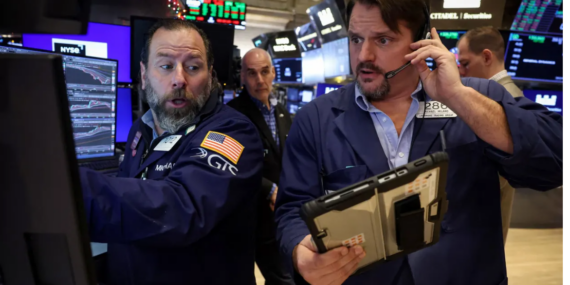 “Amerika’yı Sat” Dalgası Güçleniyor: Dolar ve ABD Tahvilleri Çakıldı, Altın Zirveye Koştu