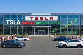tesla-tsla-icin-470-dolar-yolculugu-basliyor-mu-teslimiyet-sinyali-geldi-Jicxnr2h.jpeg